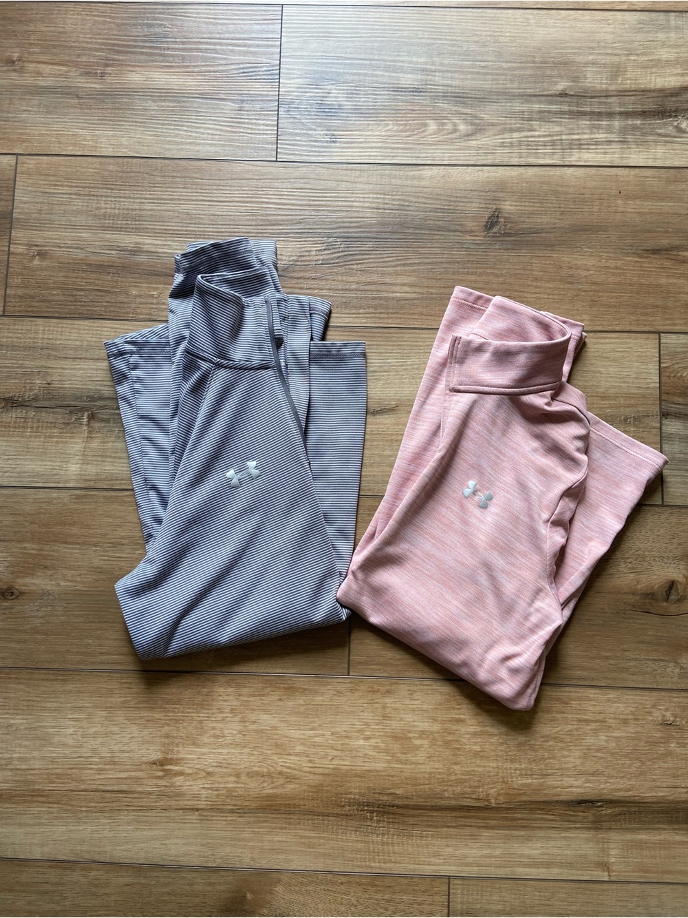 Under Armour bundle Women's Long Sleeve Performance Tops - Gray & Pink